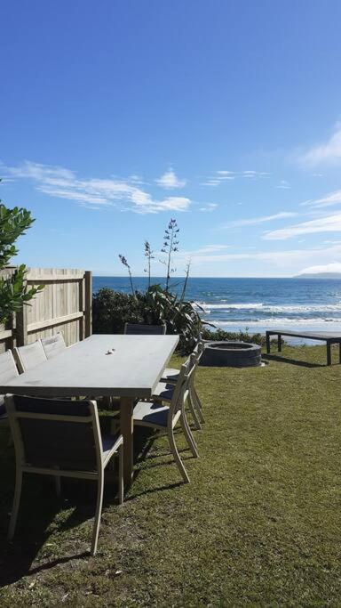 Beachfront Bliss Парапарауму Экстерьер фото