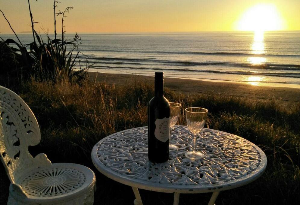 Beachfront Bliss Парапарауму Экстерьер фото